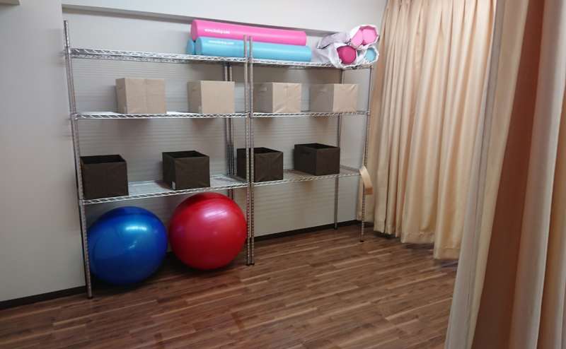 カーテンで仕切った更衣スペースです。