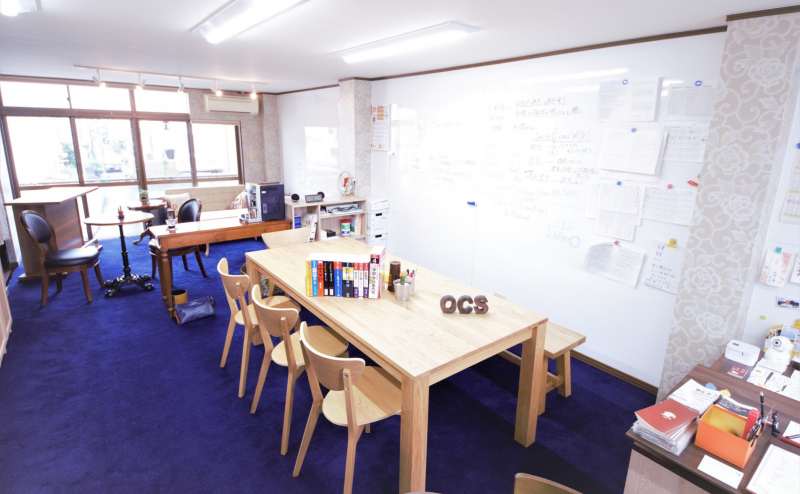 リビング風　会議・セミナースペース　京都OCS