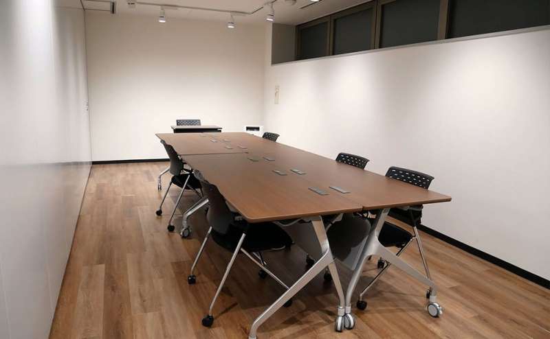 溜池山王から4分の貸し会議室・Web配信・動画撮影・セミナー等に使えるレンタルスペースLiLeaS（ライラス）-RoomE