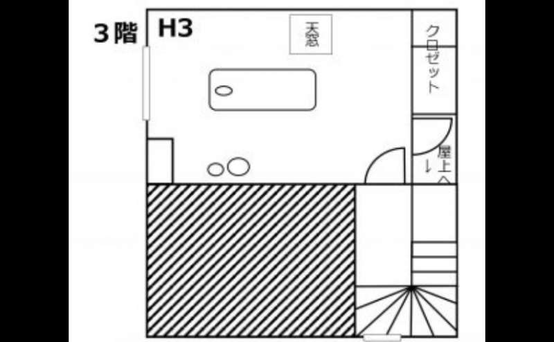 ３階の間取り図。テーブルと椅子もございます