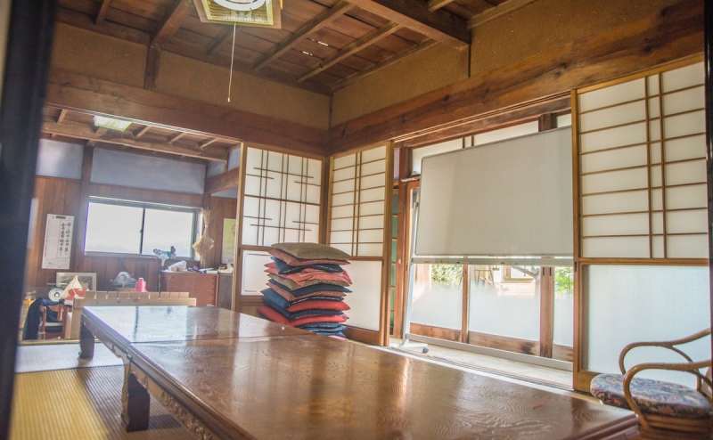 広々とした和室でくつろぎのひとときを