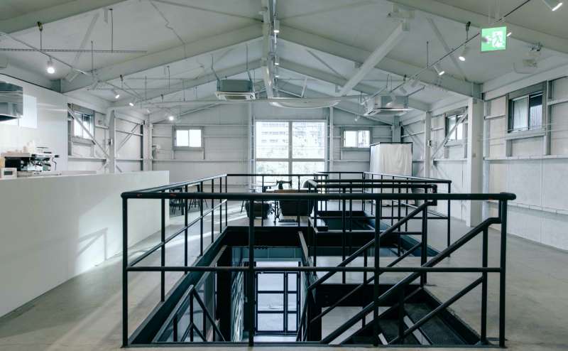 新木場駅徒歩5分　約163㎡・天井高約4mの白いインダストリアルな空間。
