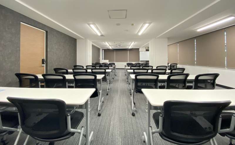 スクール形式 - TIME SHARING 渋谷ワールド宇田川ビル7Bの写真