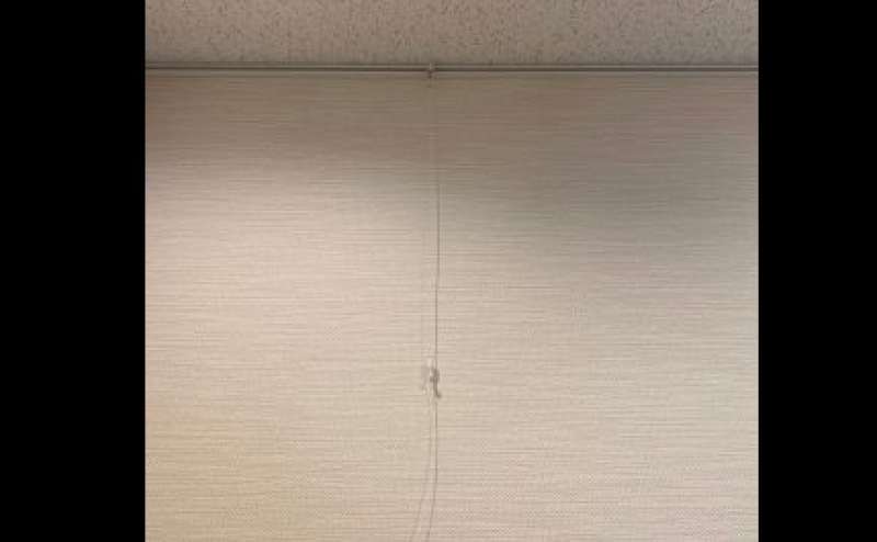 ピクチャーレールです。絵画の展示の際に有効です。