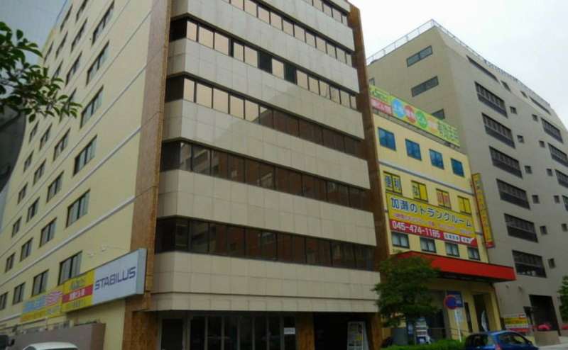 新横浜駅徒歩4分の駅近会議室