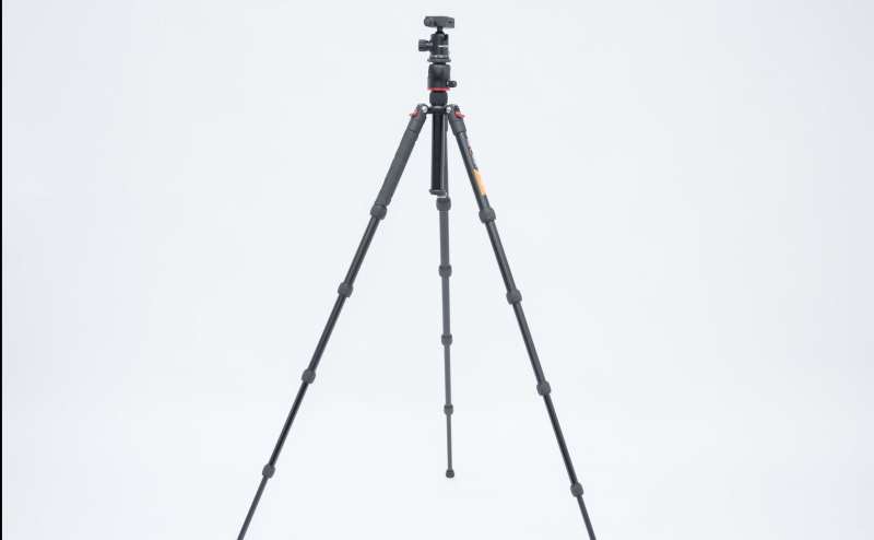 三脚も必要であればご利用ください