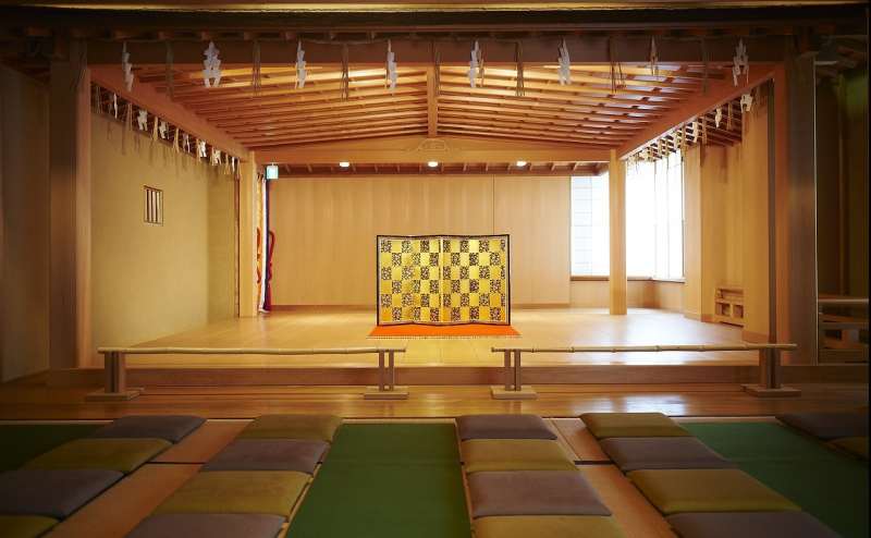 歴史ある能舞台セミナーや能狂言、撮影などにもおすすめです