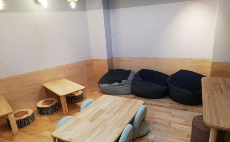 小上がりスペースもございます。