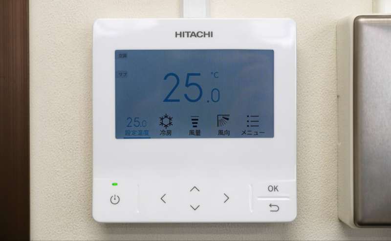 エアコンは会場ごとに温度調整可能です。