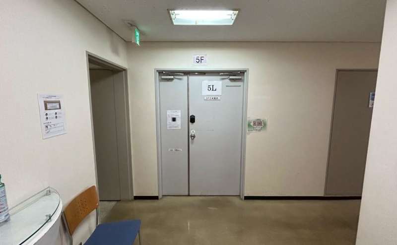 【スペース入口】