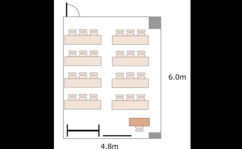 スクール形式のレイアウト例です。最大24名様がご利用いただけます
