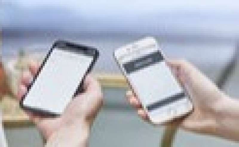 お忙しい方にも便利にお使いいただけるスマートキー  キュリオロック  自動キーを採用