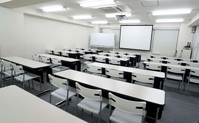 名古屋駅　貸し会議室　名駅セミナーオフィス　ルームA