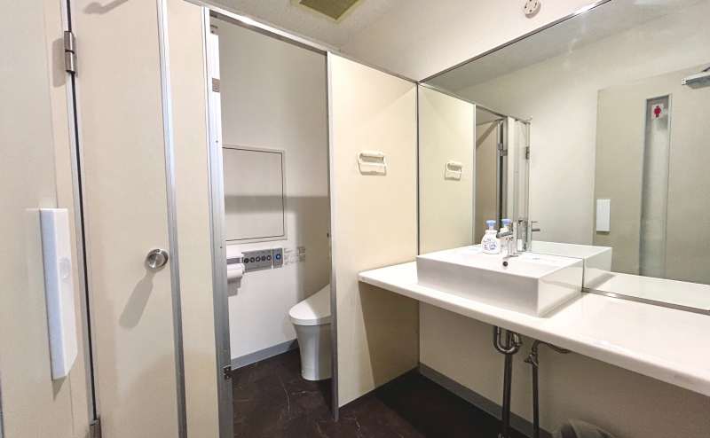 【女子トイレ：個室１】 - TIME SHARING 浅草SCRビル 6Aの写真