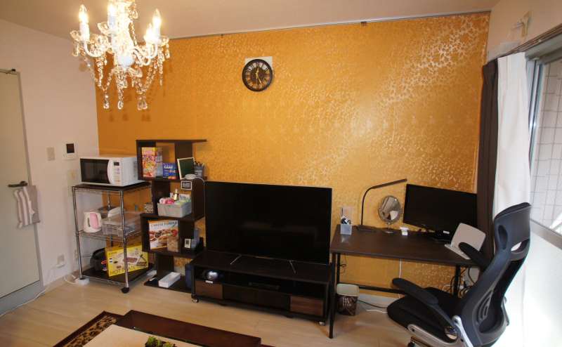 シャンデリアが美しいアジアンな内装！