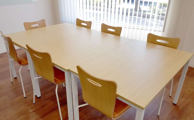 ハーバリウム教室、フラワー 教室 、プリザーブドフラワー教室、勉強会、会議、などにご利用ください。