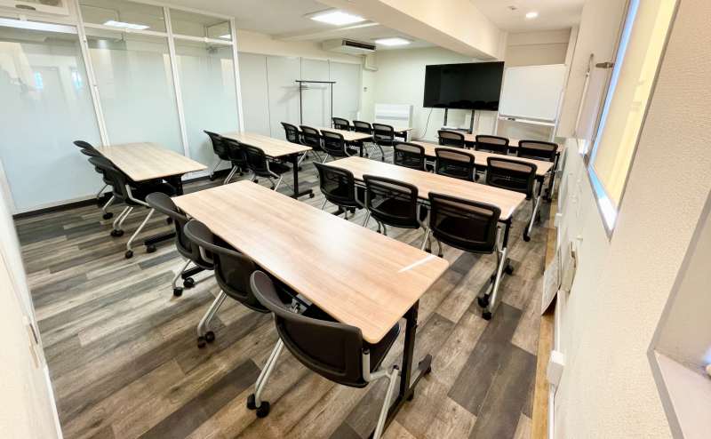 レンタルスペース 【 四谷三丁目駅 1分】オプション料金0円で設備・備品使い放題♪WiFi無料！清掃・消毒で衛生面も安心♥便利な駅近 TS四谷8A