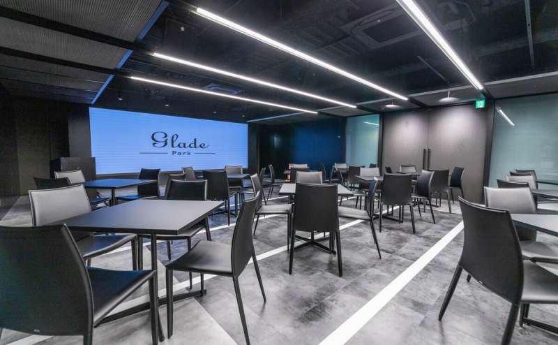 グレイドパーク 新橋駅前8F（銀座口）【新橋駅 1分】パーティ イベント 撮影 OK♥控室(有料) 喫煙所あり！♦ 無料WiFi 駅近★