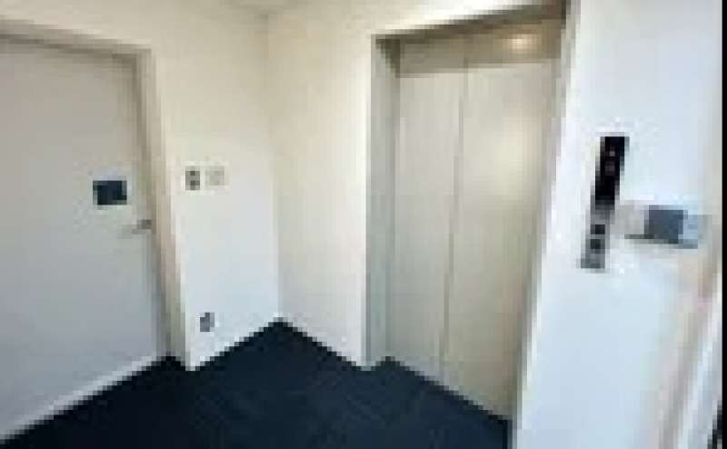 【5階エレベーターホール】