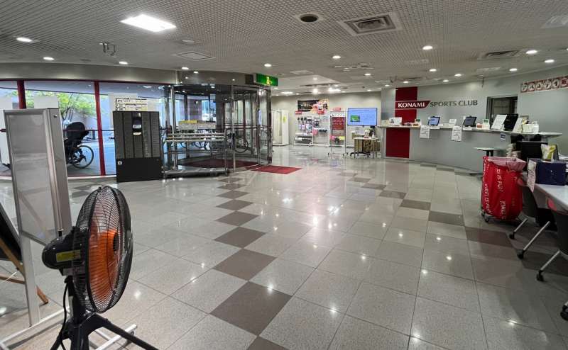【館内に入ると受付がございますので、予約完了メールを提示してください】 - TIME SHARING コナミスポーツクラブ 横浜 STUDIO3の写真