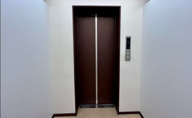 【5階エレベーターホール】 - TIME SHARING 銀座 旗ビル roomGの写真