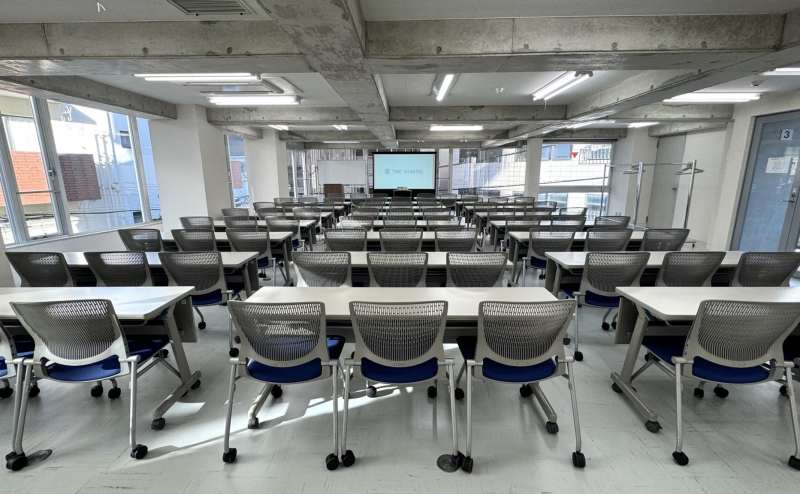 【渋谷駅の新南口から徒歩3分！好立地な会議室です！】