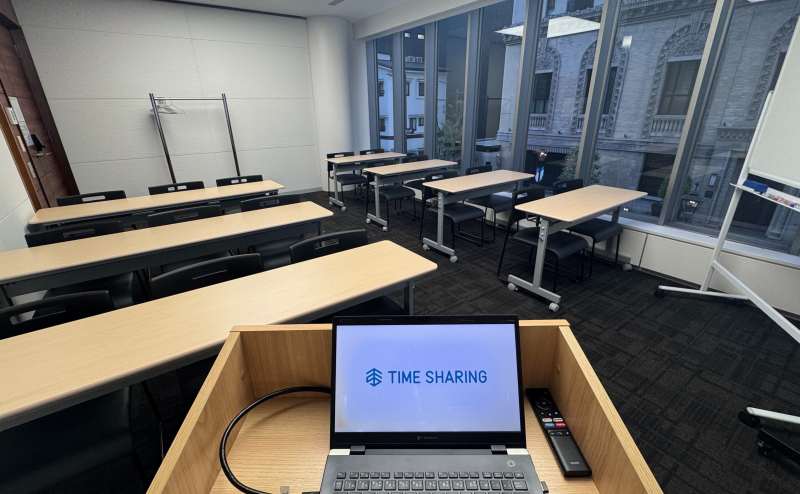 【司会台からは全体が見渡せます！】