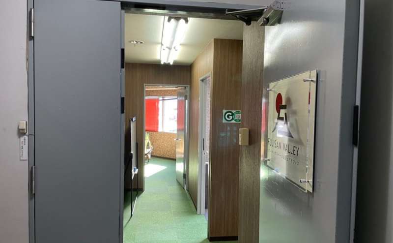 FUJISAN VALLEY 2周年記念30%OFF！ 4名個室が1時間700円！山梨県富士吉田市に所在、都心から1時間30分！のアクセス7