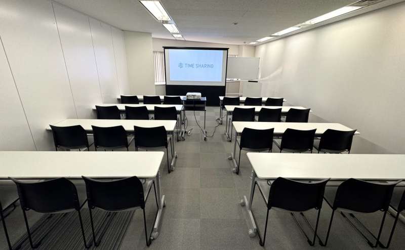 【会議室内の備品は無料でご利用いただけます】