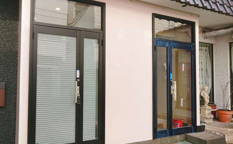 建物入り口の様子です