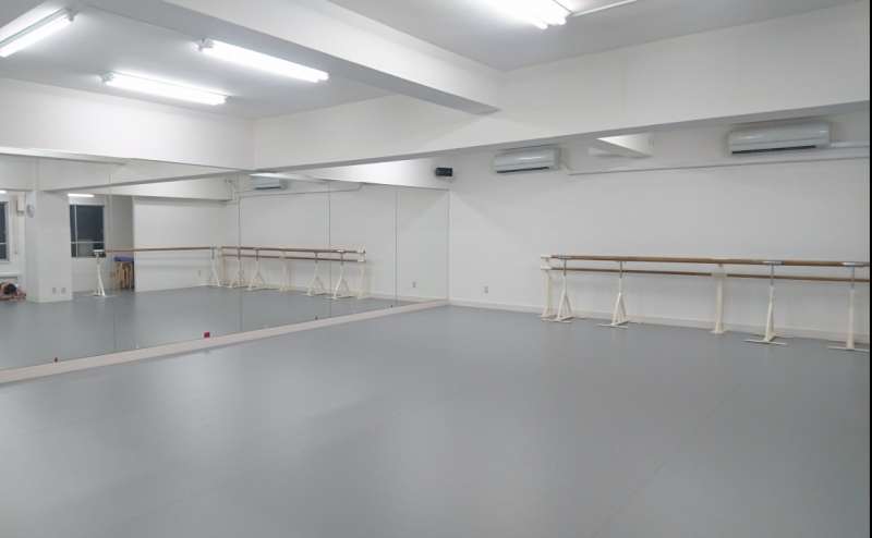 約70㎡の四角いスタジオ