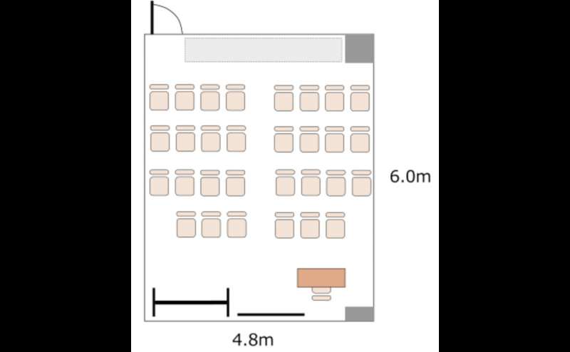 シアター形式のレイアウト例です。テーブルを片付けてご利用ください