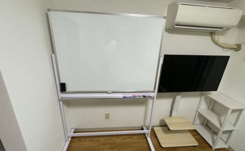 便利なホワイトボードも！