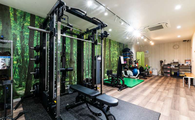 レンタルスペース 【S-GYM（エスジム）】「女性目線」名駅近！完全個室の明るい雰囲気で綺麗なプライベートジム！無料駐車場2台完備（名古屋市中村区）