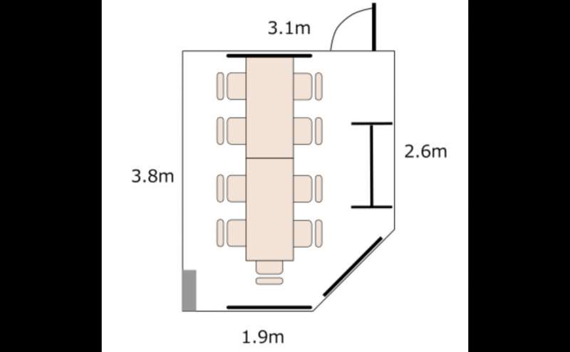 収容人数9名の対面型レイアウトです。少人数の会議や打ち合わせ、ミーティングにぴったりです