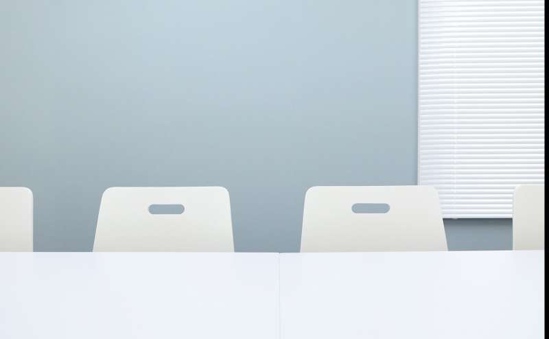 駅近スペース。周辺はコンビニや飲食店の多い恵まれた立地です