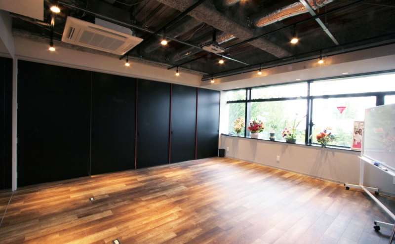 スタジオ　ヨガ・ピラティス・ウォーキング等のレッスンができます