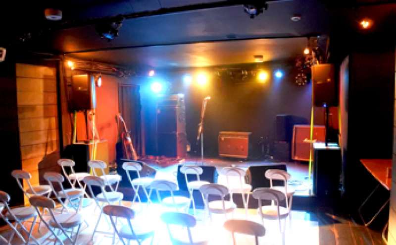 ライブハウス柏616 柏04 1フロアで2会場も使用可能