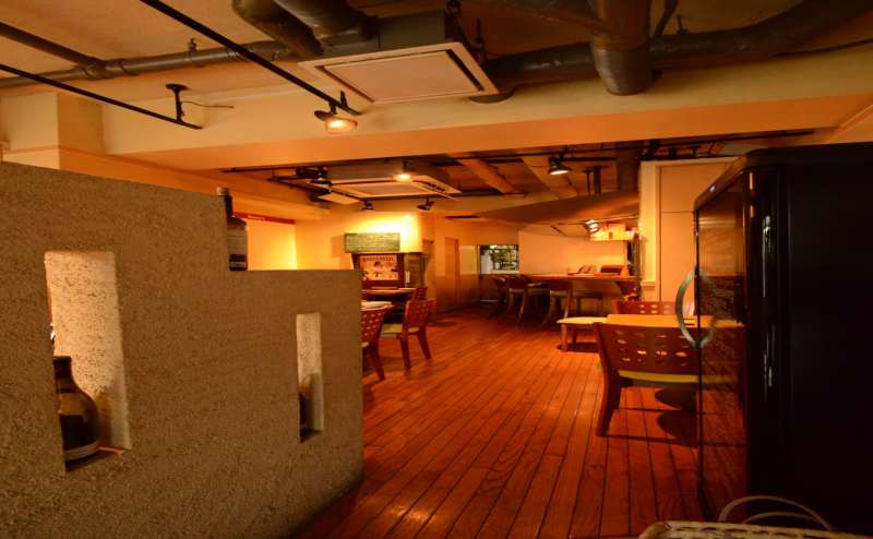 入口から見た店内