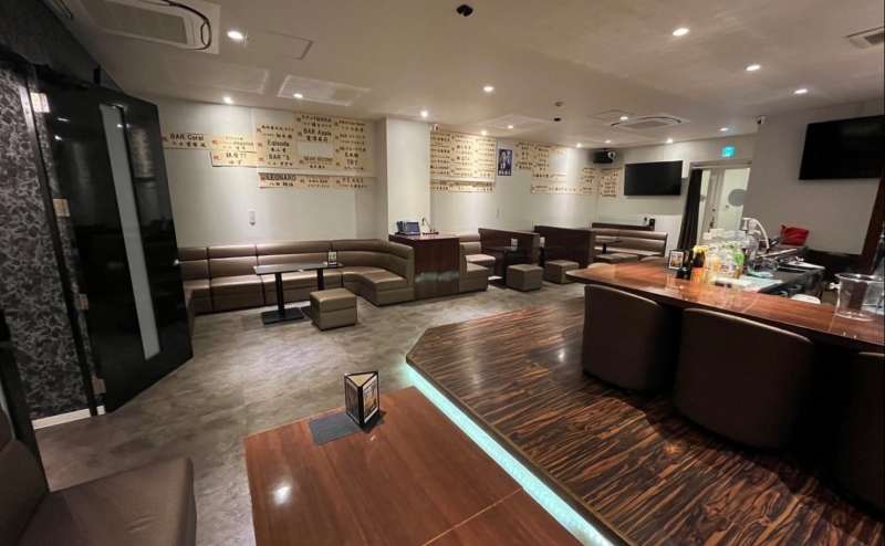 別角度のBAR全体です