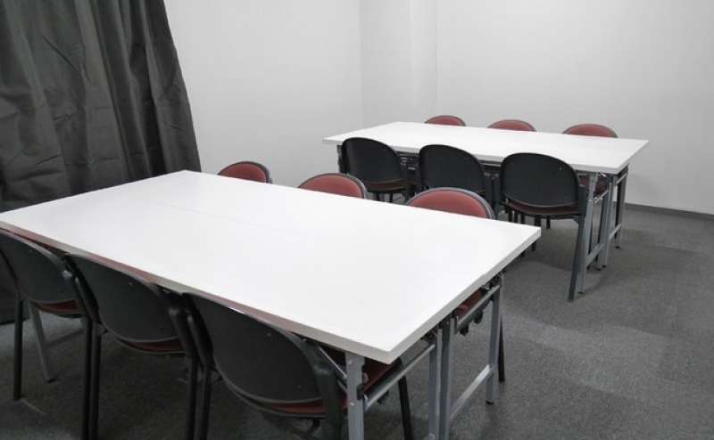 少人数のディスカッションに向いています