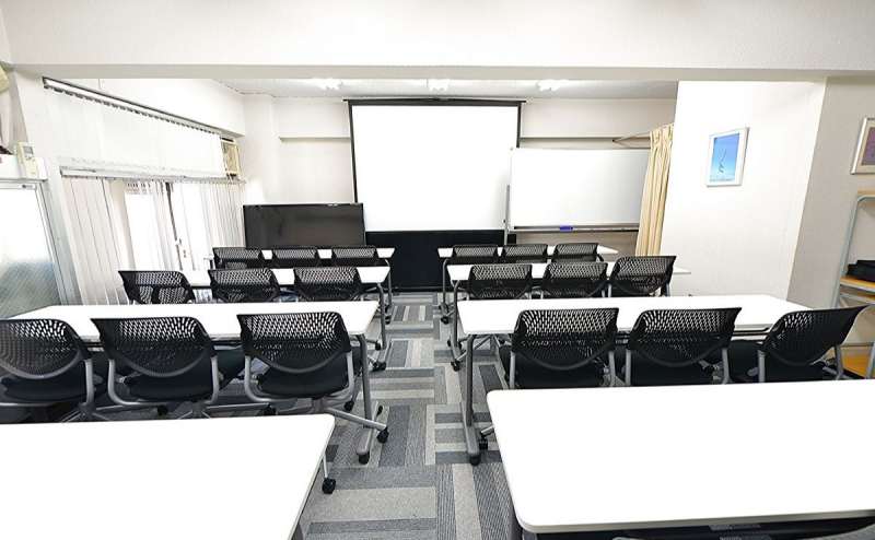 名古屋駅から徒歩６分。格安会議室です