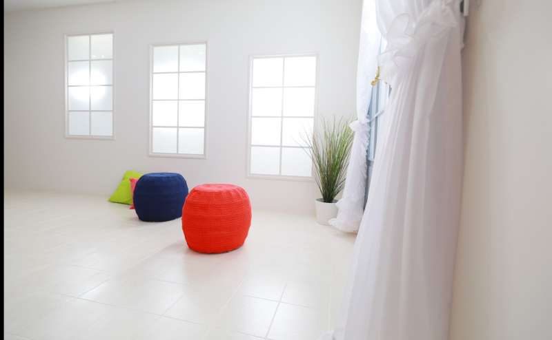 白ベーススタイリッシュ空間B