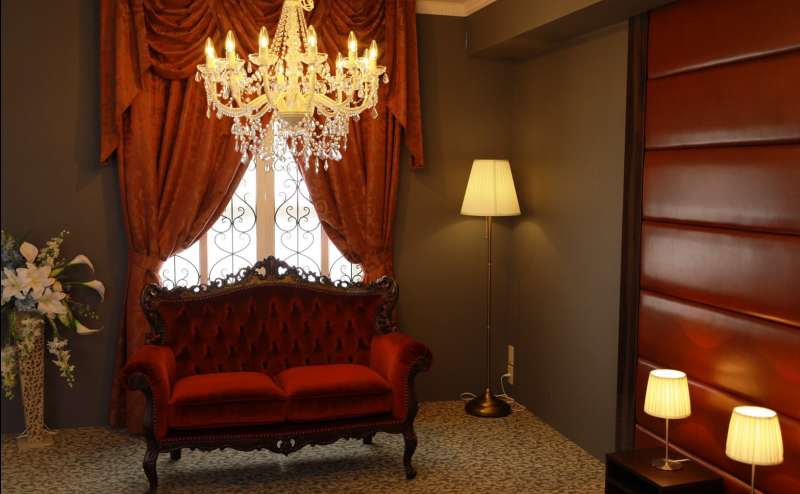 地下鉄名城線　若葉通駅1番出口　徒歩1分　レンタル撮影スタジオMoa