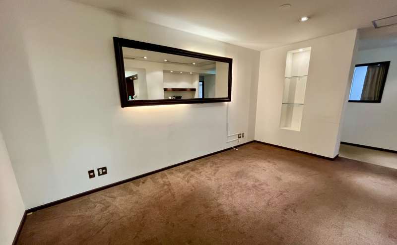 【エントランスを右にお進みください】 - TIME SHARING 銀座 旗ビル roomCの写真