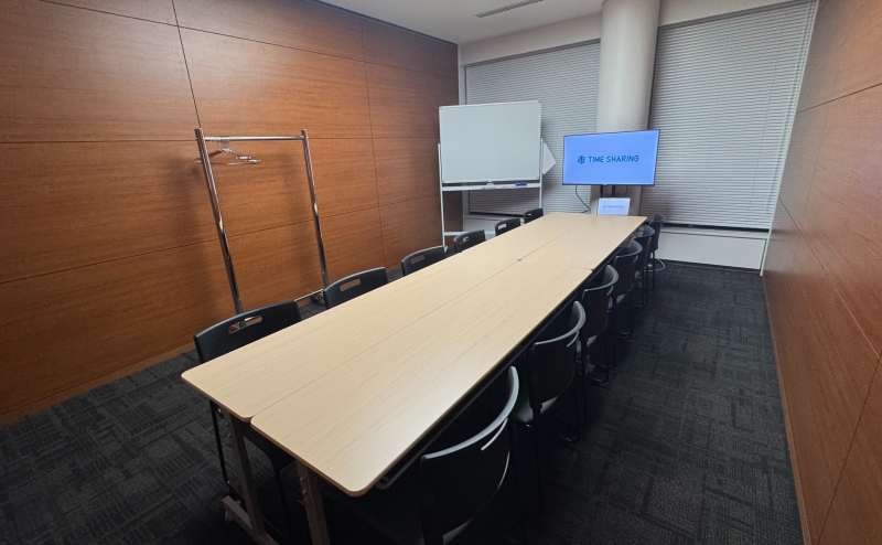 【-ブラインドを下げた場合-】