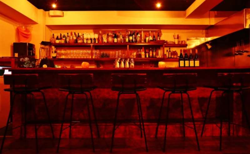 カウンターバーもご自由にご利用ください