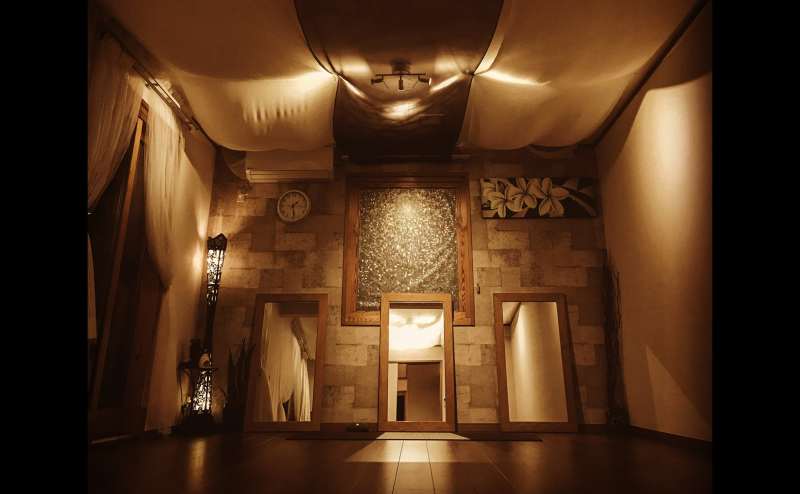 プライベートレッスン・施術にも最適。気の温もり溢れるスタジオ空間