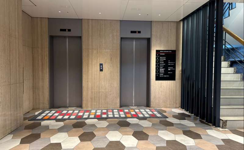 【1階エレベーターホール⇒9階にお上がりください】 - TIME SHARING 渋谷ワールド宇田川ビル9Bの写真