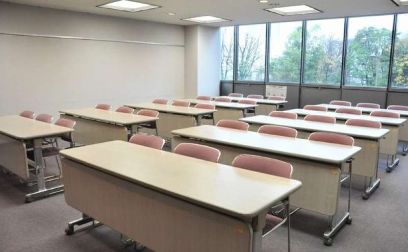 【後楽園駅】人気の後楽園  格安スペース！大きな窓が明るく高級感のある駅チカ会議室